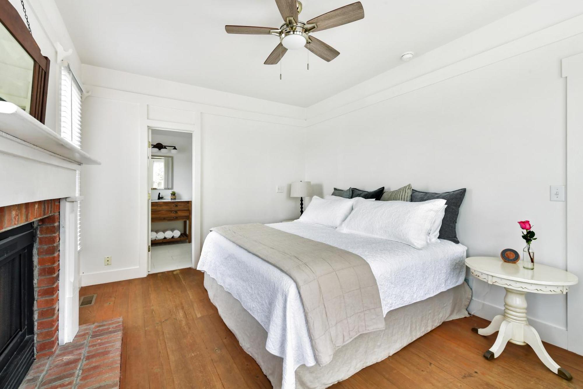The Farmhouse Inn Buckhead Oda fotoğraf