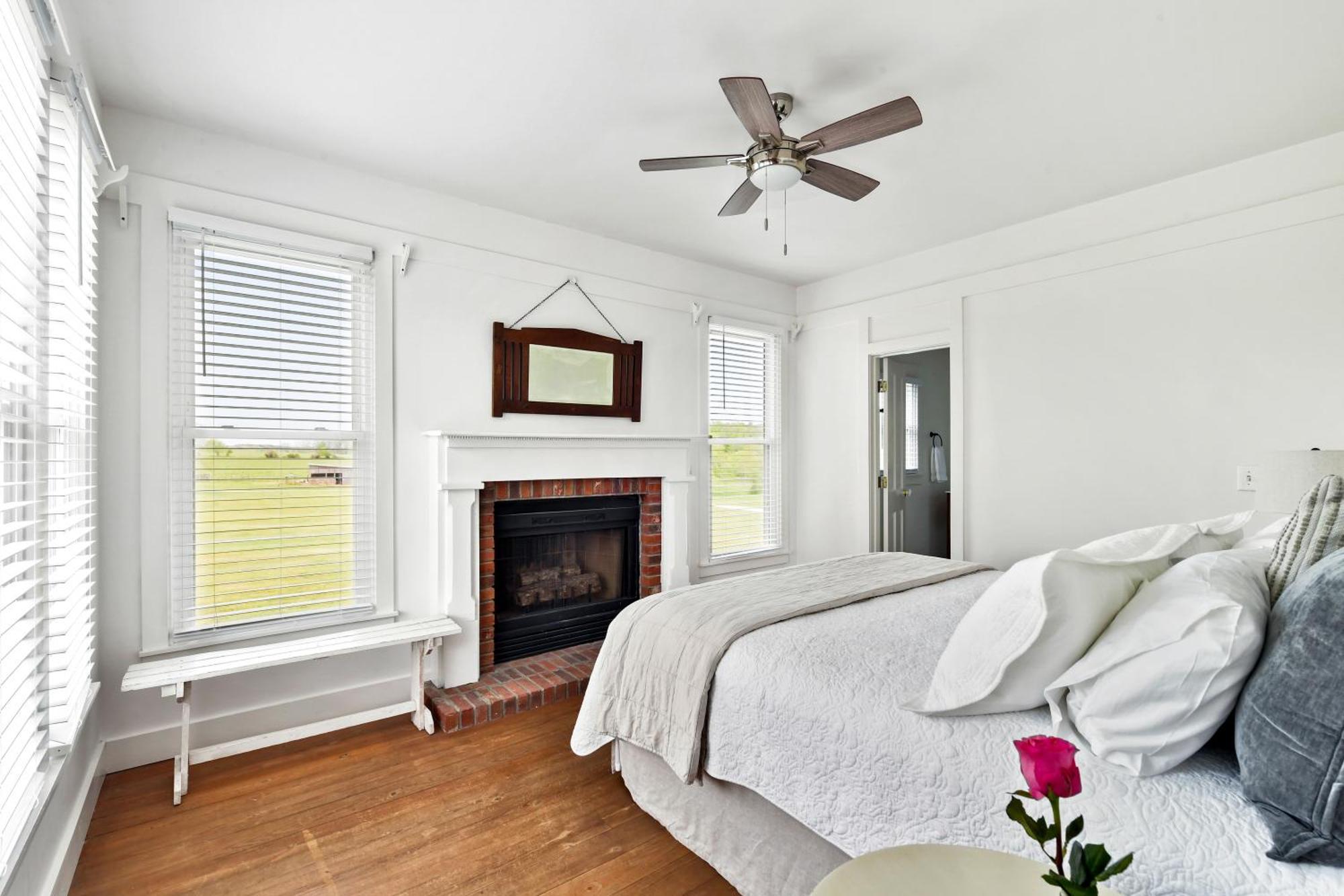 The Farmhouse Inn Buckhead Oda fotoğraf
